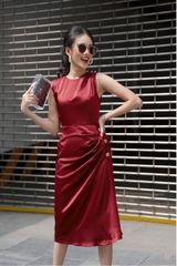 Đầm xoè kiểu sát nách xếp ly eo phối nút