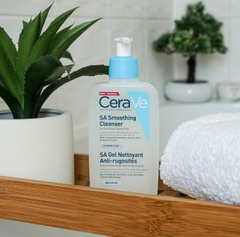 Sữa rửa mặt CeraVe SA Smoothing Cleanser