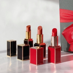 Son lì thỏi TOM FORD Lip Color 3g - LC01 Lost Cherry (Vỏ đỏ)