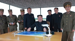 Triều Tiên tuyên bố lí do bắn tên lửa qua không phận Nhật