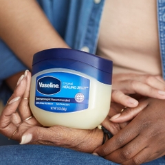 Sáp nẻ vaseline 368g