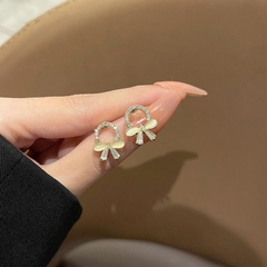 Bông tai nơ đính đá chuôi bạc 925 cao cấp kiểu dáng nhỏ xinh dể thương phong cách Hàn Quốc VV42