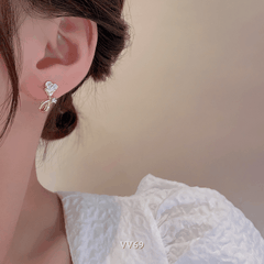 Bông tai hoa cách điệu phối đá thời trang nữ tính Hàn Quốc VV69