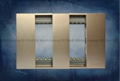 Mặt 2 lỗ cỡ nhỏ Vanni vàng cát ánh kim