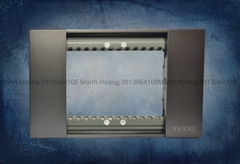 Mặt 3 lỗ cỡ nhỏ Vanni xám