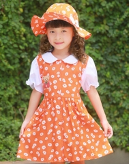 Bộ váy kèm mũ trẻ em màu cam EK03