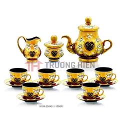 BỘ BÌNH TRÀ THỦY TINH MÀU ĐỎ MẠ VÀNG, ĐẮP NỔI HOA CỔ ĐIỂN