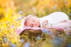 Tắm nắng cho trẻ sơ sinh - phương pháp giúp bé phát triển toàn diện và khỏe mạnh