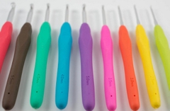 Kim móc len cho người mới bắt đầu đủ các size 2mm-10mm , dụng cụ kim móc len cán dẻo phù hợp với dòng len milk cotton