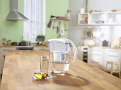 Bình lọc nước Brita Elemaris Cool white Maxtra Plus 2,4 lít