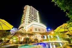 KHÁCH SẠN THE LIGHT HOTEL & RESORT NHA TRANG