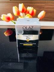 KEM DƯỠNG DA BAN NGÀY OLAZ TOTAL EFFECTS 7IN ONE SPF 15