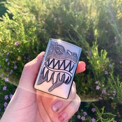 Bật lửa Zippo rồng trắng nhập khẩu