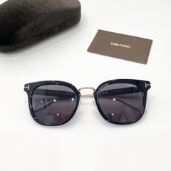 Kính mát Tom Ford TF548K 01A