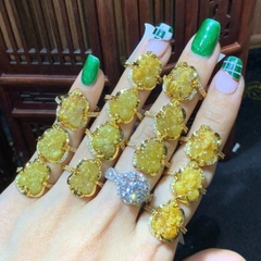 Nhẫn đá Thạch Anh Tóc Vàng tự nhiên vàng 10k tỳ hưu Nhẫn đá Thạch Anh Tóc Vàng tự nhiên vàng 10k tỳ hưu