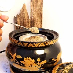 Bột Trầm Hương Kiến Rừng Tự Nhiên 100g Bột Trầm Hương Kiến Rừng Tự Nhiên 100g