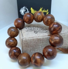 Vòng Gỗ Bách Xanh Nu Chớp 18mm Siêu Già 800 Năm Vòng Gỗ Bách Xanh Nu Chớp 18mm Siêu Già 800 Năm