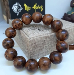 Vòng Gỗ Nu Bách Xanh 14mm Siêu Già 800 Năm Vòng Gỗ Nu Bách Xanh 14mm Siêu Già 800 Năm