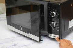 Lò vi sóng Electrolux EMM2318X