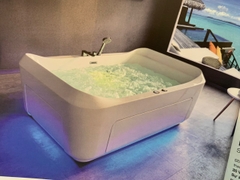 MW8123-180.2MS - Bồn tắm massager cao cấp, chất liệu Acrylic. Kích thước: 1800 x 1200 x 700(mm)