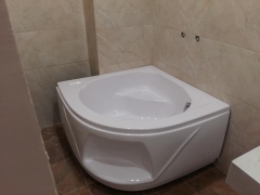 TP7071 - BỒN TẮM GÓC NGÂM CÓ CHỮ