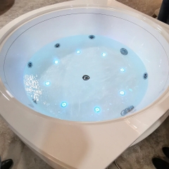 KB706 - Bồn tắm massager cao cấp, chất liệu Acrylic. Kích thước: 1500 x 1500 x 640 (mm)