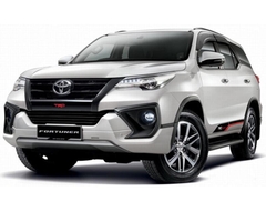 xe TOYOTA FORTUNER