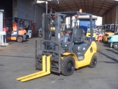 XE NÂNG DẦU KOMATSU FD20C-17 332179 LH:096.235.1368