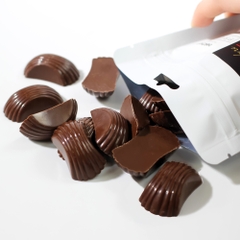 Dark Couverture Chocolate 68%/ Bag 150