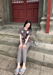 B- BỘ NỮ ÁO NÂU TIM TRẮNG QUẦN SUÔNG