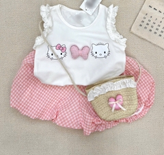 SET BÉ GÁI 3CT ÁO TRẮNG BÈO KITTY QUẦN KẺ HỒNG KÈM TÚI