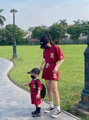 - SET ĐỒ ĐÔI MẸ BÉ ĐỎ NY