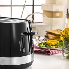 Máy nướng bánh mì Delonghi CTLA2103.BK