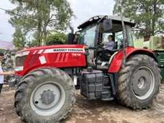 Massey Ferguson 7618