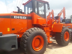 Xúc lật Doosan SD300N, gầu 3m3, mới tinh