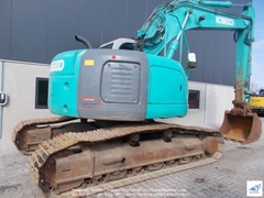 Máy xúc đào Kobelco SK235