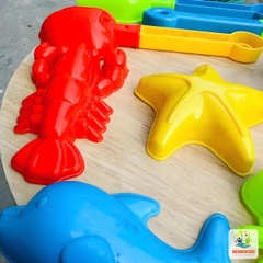 Đồ Chơi Xúc Cát Đi Biển Túi Tạo Hình 9 Chi Tiết Bằng Nhựa Size To Cho Bé Chơi Trò Xúc Cát