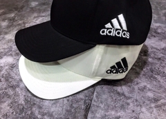 NÓN ADIDAS HL1211