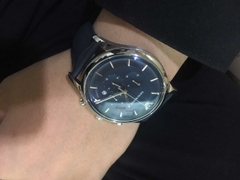 dong-ho-armani-day-da-ar11018-chinh-hang-armanishop-vn