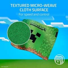 Lót chuột Razer Gigantus V2 Medium Minecraft Edition RZ02-03333800-R3M1