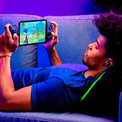 Tay cầm điện thoại Razer Kishi V3 Pro USB-C Gaming Controller for Phones and Mini Tablets