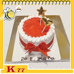Bánh sinh nhật mini K77 màu trắng cùng bột red velved tươi thắm