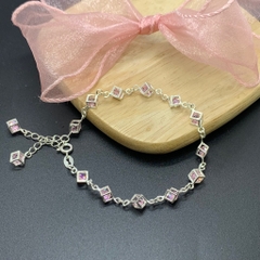 Lắc Tay Bạc Ta Đính Đá Hồng Hộp Lập Phương Hàng Chính Hãng Bạc Hiểu Minh LTU564