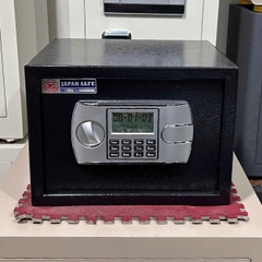 Két sắt mini khách sạn Việt Nhật VN10 nhỏ để tủ