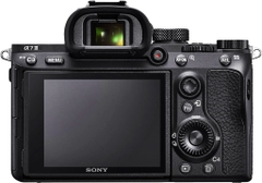 Máy ảnh Sony Alpha A7M3 / α7III / ILCE-7M3 và ILCE-7M3K