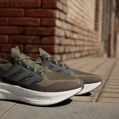 Giày chạy bộ adidas Ultraboost 5 Nam - ID8815