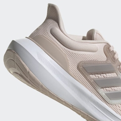 Giày chạy bộ nữ adidas Ultrabounce - HQ3787