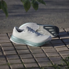 Giày chạy bộ adidas Supernova Rise 2 Nữ - JR0581