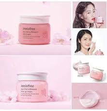 Kem dưỡng trắng da hoa anh đào Innisfree Jeju Cherry Blossom Tone Up Cream