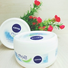 KEM DƯỠNG DA GIỮ ẨM NIVEA SOFT ĐỨC